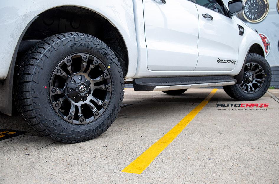 FORD-RANGER-VAPOR-BLACK-MACHINED-WITH-DARK-TINT